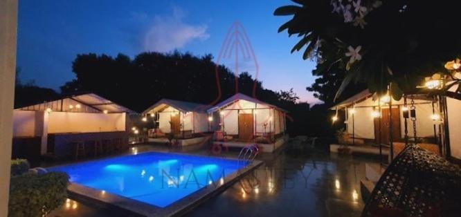 Luxury Farmhouse In Chhatarpur With Pool 新德里 外观 照片